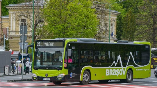 6 linii de autobuz RAT vor avea, duminică, un traseu deviat