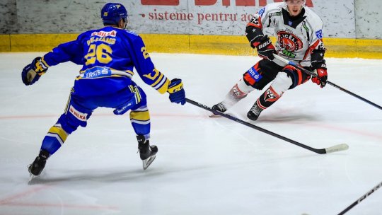 A cincea victorie din acest sezon pentru hocheiștii Coronei