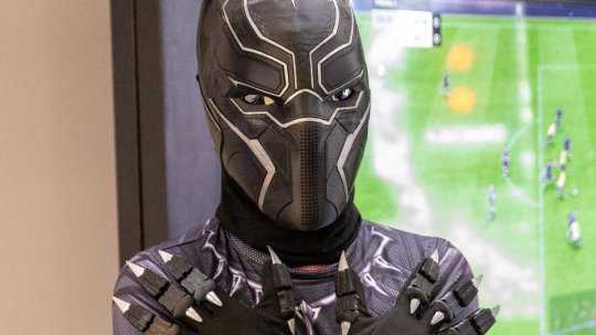 Mini-festivalul Fantasy Con