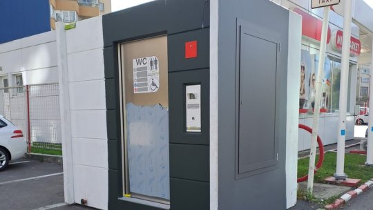 8 toalete publice automatizate noi, la Brașov