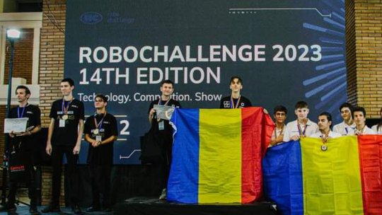 Doi elevi ai Colegiului Național "Grigore Moisil", câștigători Robochallenge