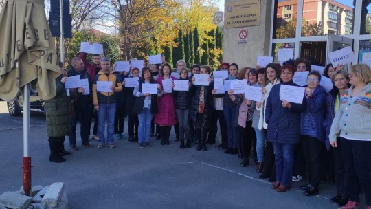 Angajații Caselor de Asigurări de Sănătate încheie protestele. Proiectul de lege ce viza majorarea salariilor, adoptat