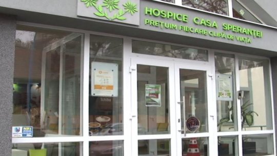 Peste 1.500 de pacienți cu boli cronice din județul Brașov au beneficiat, în ultimii 2 ani și jumătate, de servicii gratuite de îngrijire paliativă