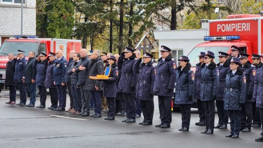 Drapelul de Luptă al ISU Brașov, decorat, astăzi, în prezența secretarului de stat Raed Arafat