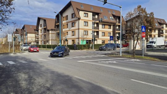 Un nou semafor la o intersecție din cartierul Tractorul