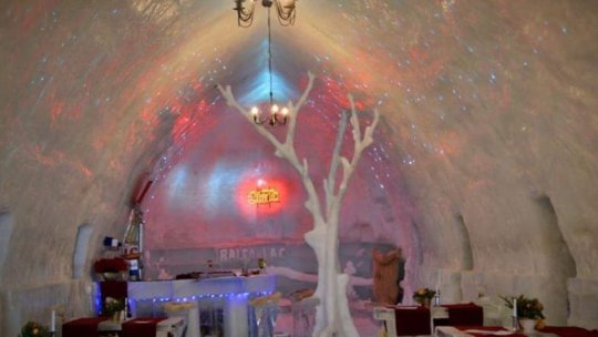 Pregătiri pentru hotelul de gheață de la Bâlea Lac