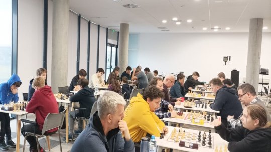 Prima ediție a competiției de șah între nevăzători și persoanele tipice a avut loc la Brașov