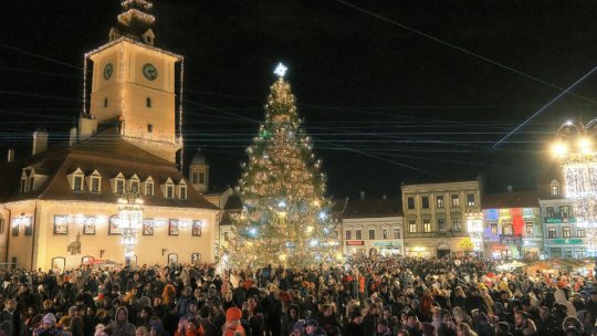 Aprinderea iluminatului festiv restricționează circulația în centrul Brașovului