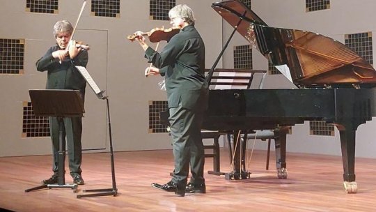 "Duelul Viorilor", duminică seara, la Filarmonica Brașov