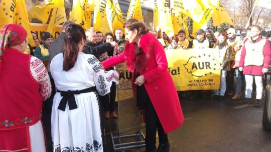 Caravana "Patrioţi în Europa" a trecut, azi, prin Brașov