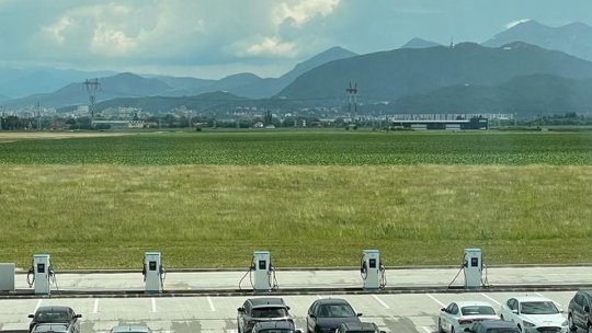 Gata cu parcarea gratuită la Aeroportul Internațional Brașov-Ghimbav!