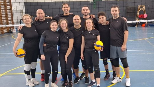 Voleiul brașovean a fost reprezentat la un turneu pentru amatori, la Târgu Mureș