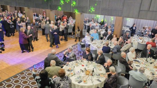 Cuplurile de brașoveni care au împlinit 50 de ani de căsătorie, așteptate să se înscrie la "Nunta de Aur"