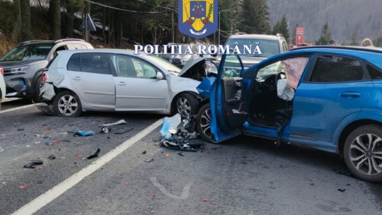Trafic blocat pe DN1, la Predeal, din cauza unui accident cu 5 victime