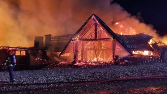 Incendiu cu victime la o pensiune din Gura Vadului, în a doua zi de Crăciun