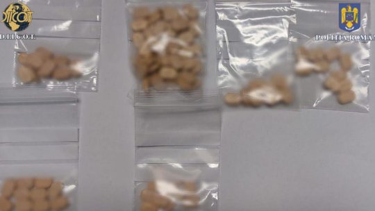 3 suspecți sunt cercetați pentru trafic de droguri de mare risc