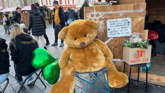 Dăruiești jucării și primești un pahar cu vin fiert!