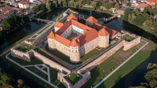 Pod mobil unic în România, la Cetatea Făgăraș