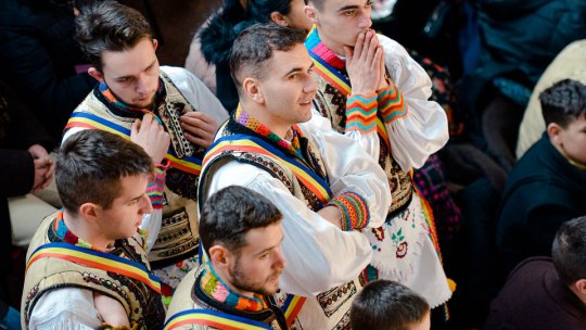 Se adună din nou cetele de feciori din zona Făgărașului