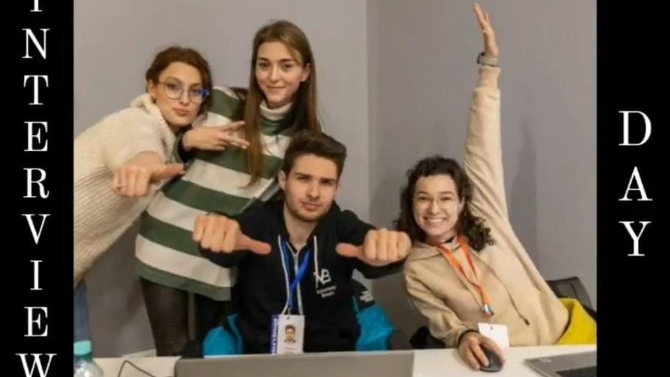 Sute de voluntari din toată țara au venit la Brașov pentru a fi selectați în echipa Massif