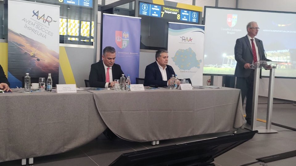 Directori generali ai aeroporturilor din țară, prezenți la Brașov