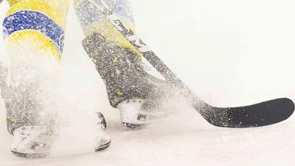 Corona Braşov a învins-o pe Steaua Bucureşti cu 3 la 1, în deplasare, pe arena din Otopeni