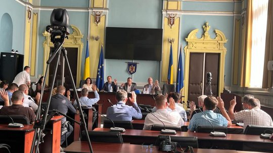 54% pentru investiții, 46% pentru dezvoltare, din bugetul general al județului