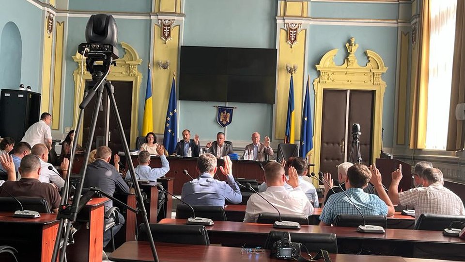 54% pentru investiții, 46% pentru dezvoltare, din bugetul general al județului