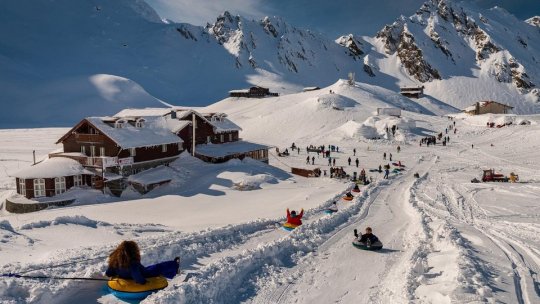 Petreceri ca vara la Hotelul de Gheață de la Bâlea Lac