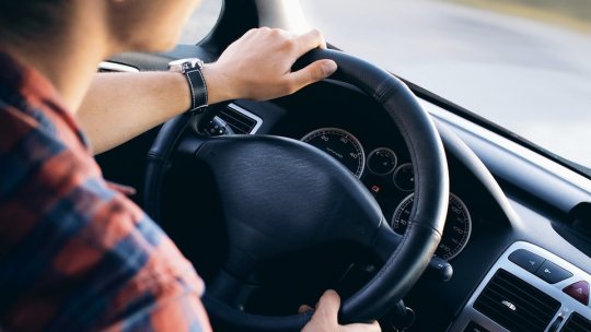 Trei tineri brașoveni au obținut "Permis pentru viitor"