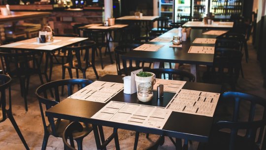 De astăzi, meniurile restaurantelor vor include mai multe informații despre ingredientele folosite