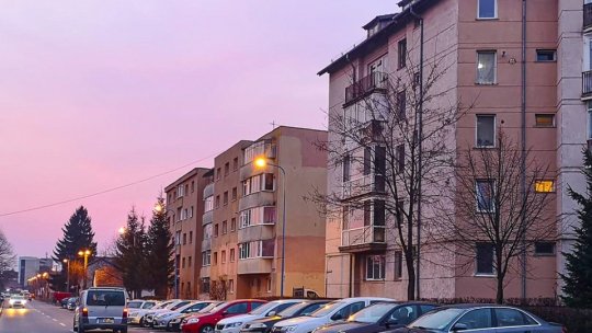 Municipalitatea începe procedurile de reatribuire a locurilor de parcare rezidențiale