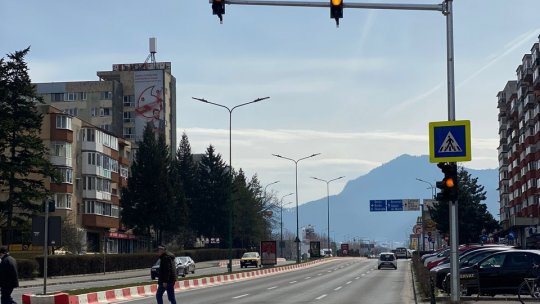 Un nou sistem de semaforizare cu buton, de mâine, pe Calea București