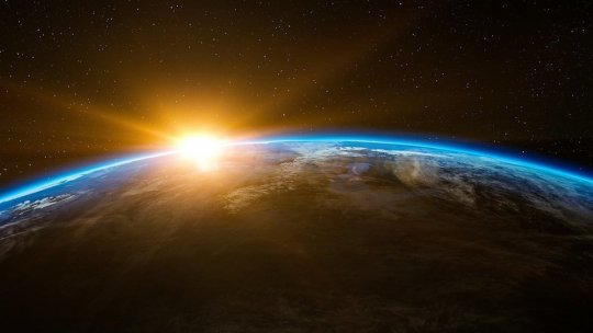 Sâmbătă, Brașovul stinge lumina, de Ora Pământului