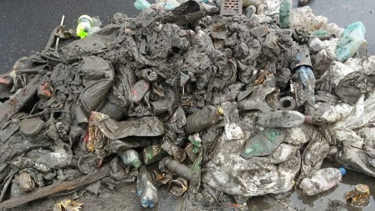 100.000 de lei au fost cheltuiți la Victoria, anul trecut, pentru curățarea canalizării