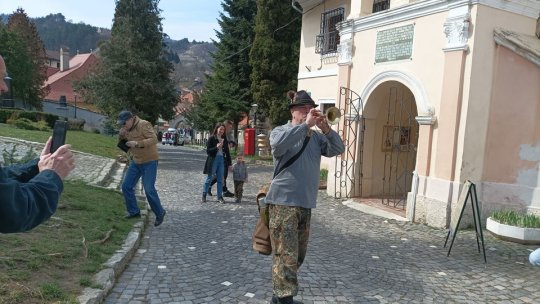 Surla Junilor s-a auzit din nou peste Șchei