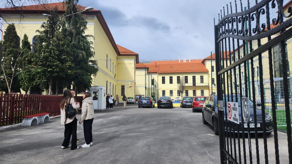 Prima probă de la simulare, extrem de ușoară, spun elevii brașoveni