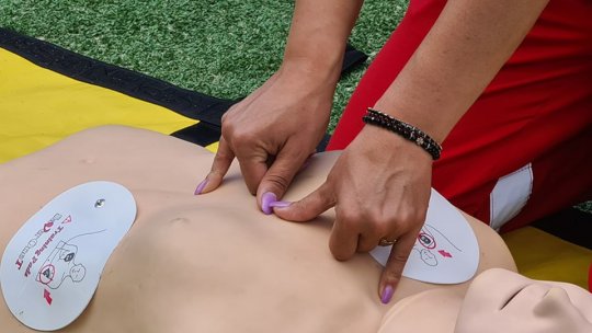 Maraton de resuscitare, la mall