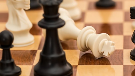 300 de profesori din țară, înscriși în programul național "Educație prin șah". Interes scăzut la Brașov