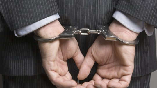 Arestat pentru șantaj
