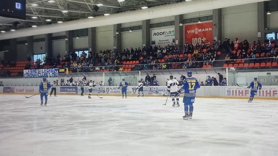 Corona Brașov a pierdut primul meci din Finala Campionatului Naţional de Hochei