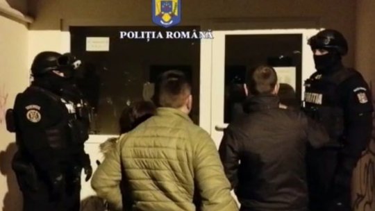 Percheziții domiciliare, la Brașov, pentru depistarea produselor contrafăcute