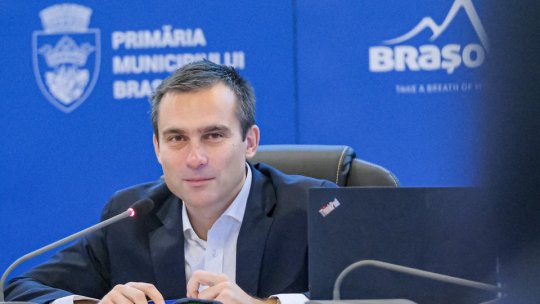 Primarul și city-manager-ul Brașovului, din nou în instanță, în dosarul privind delegarea atribuțiilor în lipsa edilului