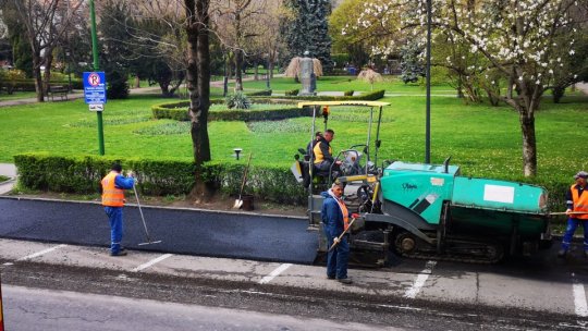 După Paște începe asfaltarea în oraș