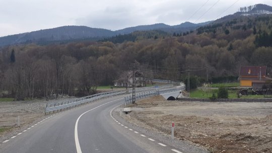 Au fost finalizate lucrările de modernizare a drumului județean dintre Victoria și Viștișoara