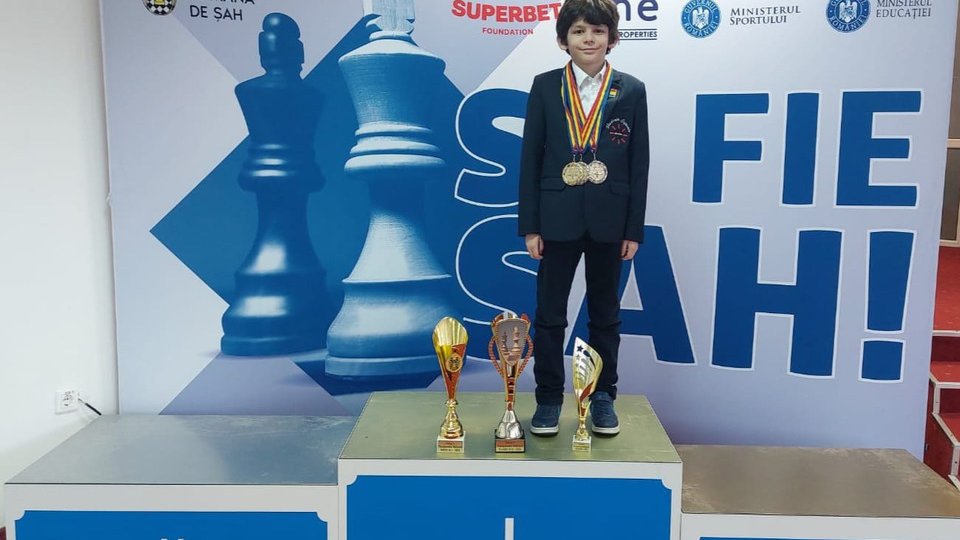 Șahistul brașovean Vladimir Sofronie, campion național la șah rapid și vicecampion național la șah clasic și blitz