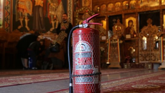 Controale în biserici înainte de Paști. În unele au fost găsite și nereguli