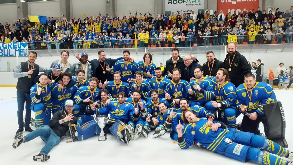 Corona Braşov, campioana României la hochei pe gheaţă