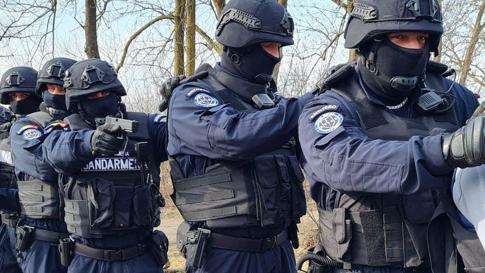Scandal cu focuri de armă, la Cuciulata