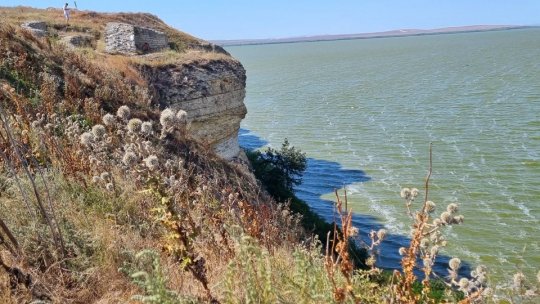 JURNAL DE CĂLĂTORIE. Singura faleză stâncoasă de pe litoralul românesc se află în lumea satului lipovenesc